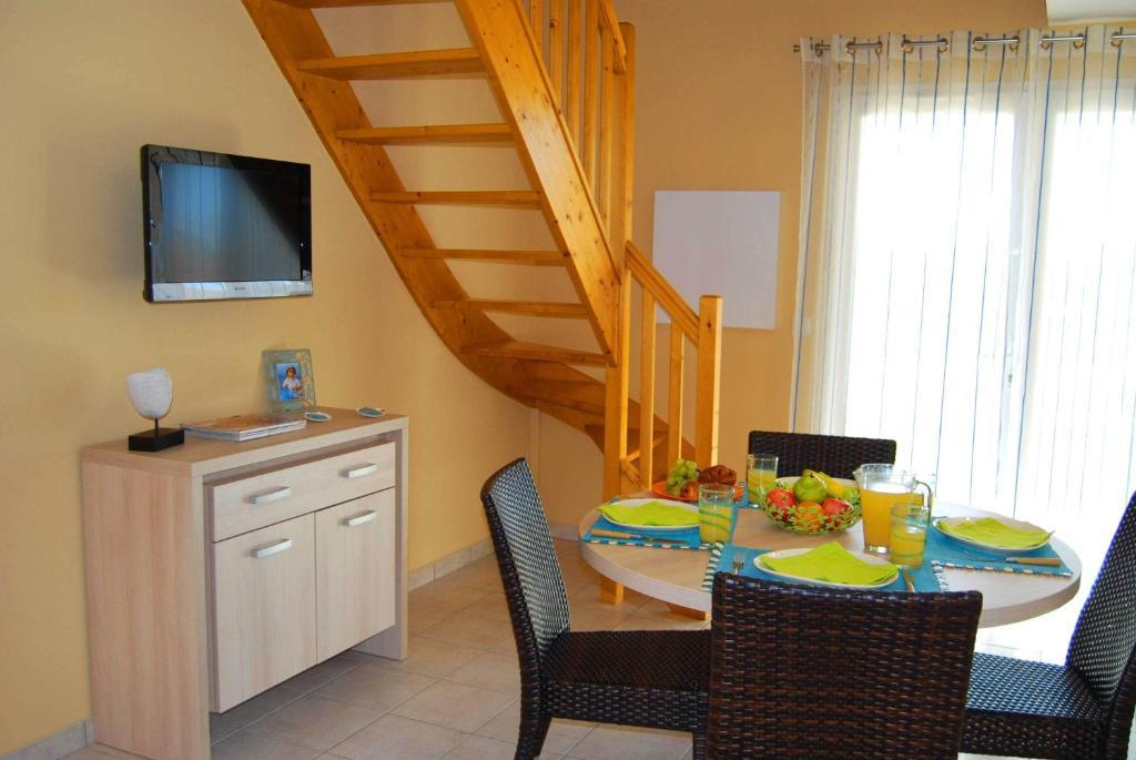 Lagrange Grand Bleu Vacances - Residence Le Mas De Торей Стая снимка